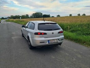 Alfa Romeo 159 Sportwagon - 1