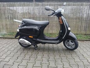 Piaggio Vespa ET4 125