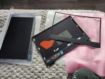 Asus Zephyrus S slim LCD plus plasty 120e - 1