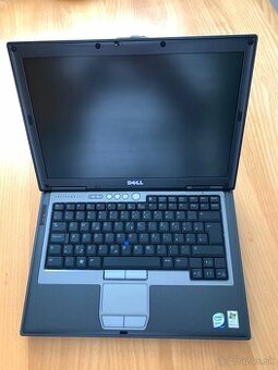 DELL Latitude D620 s dokovaciu stanicu Dell PR01X a napájací - 1