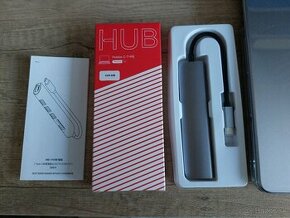 USB-C hub pre MacBook Air - 3x USB 3.1, HDMI, SD card