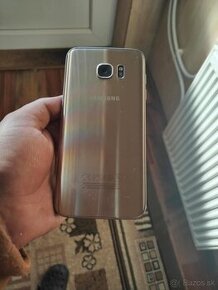 Samsung galaxy s7edge gold