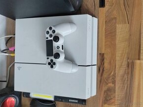 Playstation 4 slim