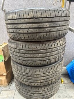 235/50/18 Hankook Letné gumy