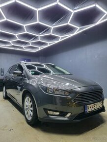 Ford Focus combi 1.5 benzin 134kw - 1