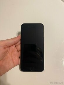 Predám Apple iPhone 8 64GB Black - 1