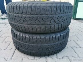 2ks_Pirelli Winter Sotto Zero 3 215/55 R17 94H