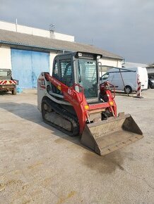 SMYKOM RIADENY NAKLADAC TAKEUCHI TL8 - 3 900 kg