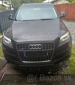 Audi Q7 - 1