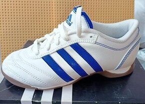 ADIDAS tenisky nove cislo 33