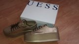 GUESS SNEAKERSY NA PLATFORME