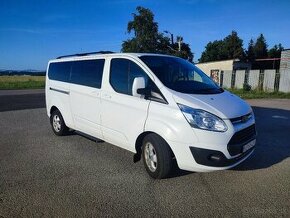 Ford Tourneo Custom - 1