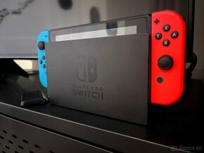 Nintendo Switch - 1