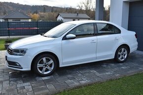 Volkswagen Jetta 1,2 tsi r.2015 - 77 kw 6 rychlosti - TOP