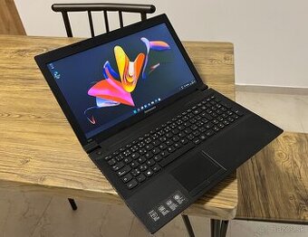 15.6"/Lenovo Notebook/i3/8GB RAM DDR3/512GB SSD/Intel HD Gr