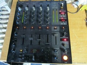 Behringer DJX 750