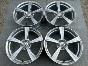 NOVE ORIGINAL VOLVO 5X108 R18 8J ET42,5 - 1