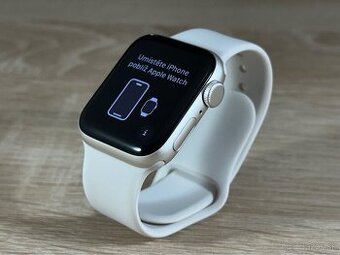 NOVÉ Apple Watch SE 40mm GPS Starlight Aluminium