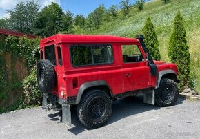 Land Rover Defender 90