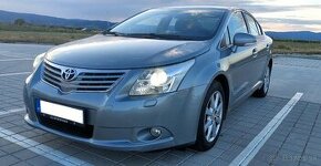 Toyota Avensis T27, výborný stav 