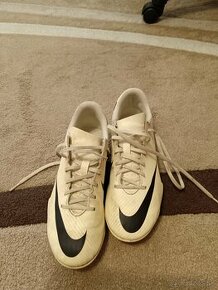 Kopačky Nike Mercurial 37.5