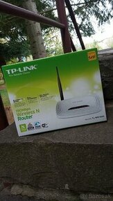 TP-LINK router - 1