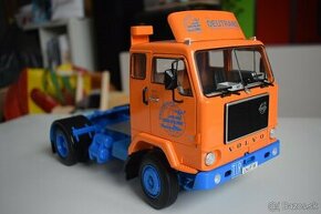 1:18 Volvo F88 Deutrans Truck year 1965 - 1