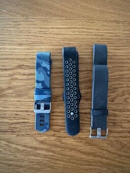 Fitbit Charge 4 náramky