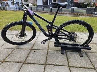 Trek slash 8 2020 enduro horský bicykel