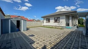 VALALIKY: moderný, priestranný 4 izb. bungalov,veľká terasa