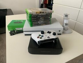 XBoX One S - 500 GB + 2 TB Samsung Hard Disc