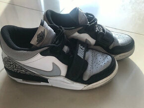 Air Jordan Legacy 312 Low "Light Smoke Grey"