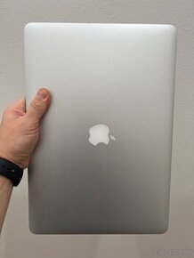 MacBook Pro (Retina, 15-palcový, koniec roka 2013)