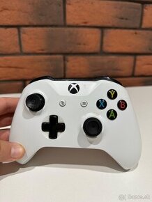 Ovládač na XBOX ONE / SERIES