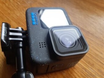 GoPro HERO 12 Black + nabíjačka + 3 extra batérie.