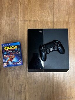 Predám Playstation 4 + Crash Bandicoot 4