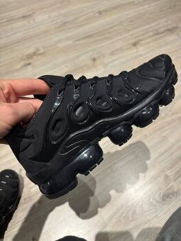 Nike Air Vapormax plus 42