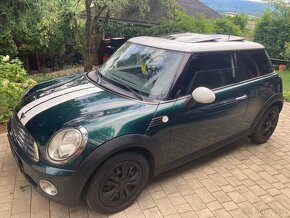 MINI COOPER 1.6 BENZIN 88 KW MÓD ROK 2009