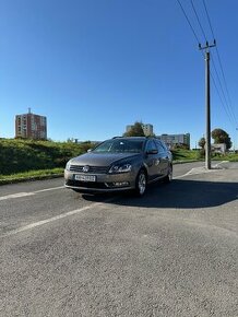 Volkswagen Passat B7 2.0 TDI.