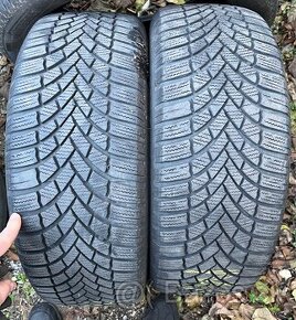 2x Bridgestone 205/55 r17 zimné DOT 4022