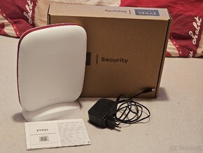 Wifi 6e router Zyxel SCR50AXE