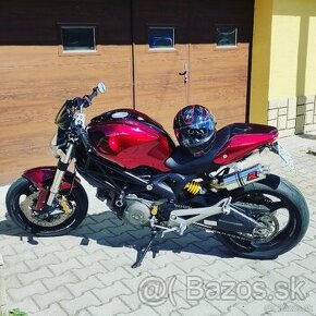 Ducati monster 696