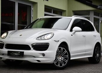 Porsche Cayenne S 4.2 V8 BOSE NEZ.TOP PANO AIR 281 kw