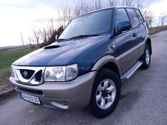 Nissan Terrano 2.7 tdi 92KW M5