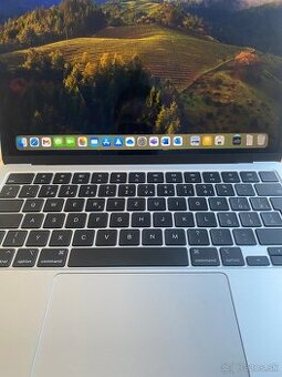 Predám MacBook Air 13" M3 8GB 256GB Strieborný SK