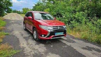 Mitsubishi Outlander 2,0 PHEV 4x4 SUV, alcantara