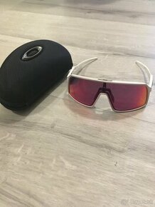 nové slnečné okuliare oakley