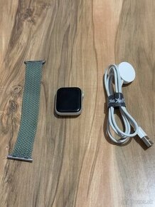 Predám Apple Watch 4 40mm Bežné známky opotrebovania