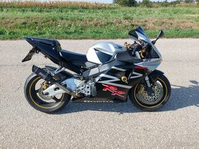 Honda CBR 954 RR 111kw