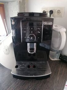 Kavovar delonghi